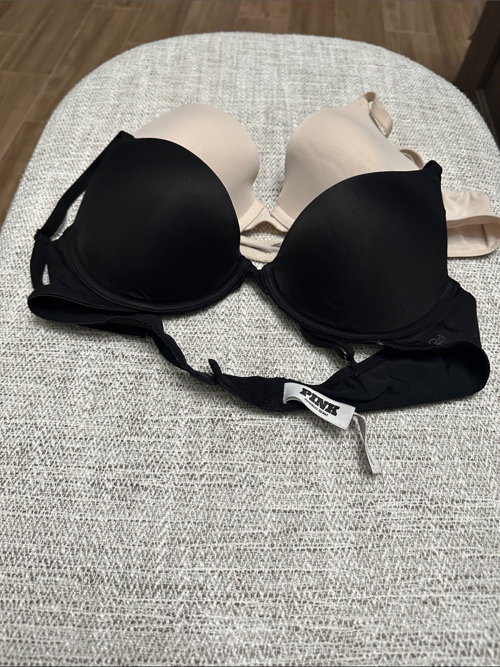 PINK Victoria's Secret Black & Nude T-Shirt Push-Up Bra Duo
